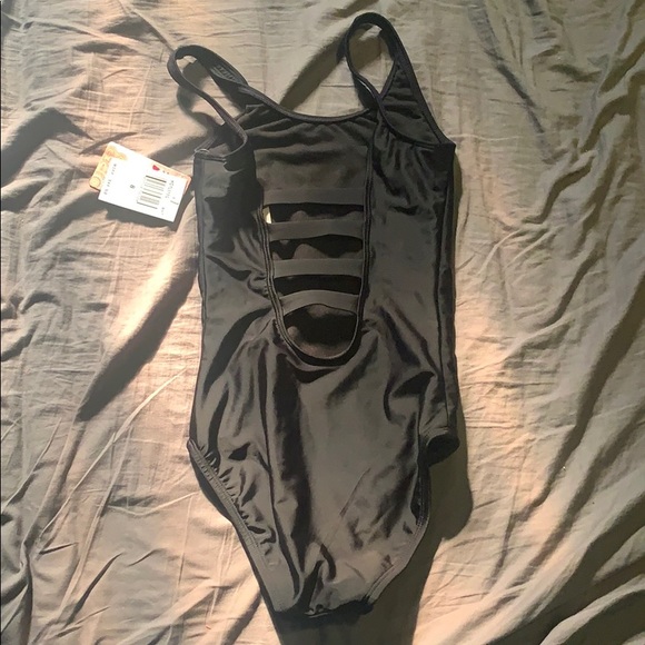 Bikini - Picture 3 of 3